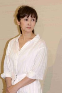 斉藤由貴の子供(娘)の学校は清泉?画像や名前は?尾崎豊と別れた理由